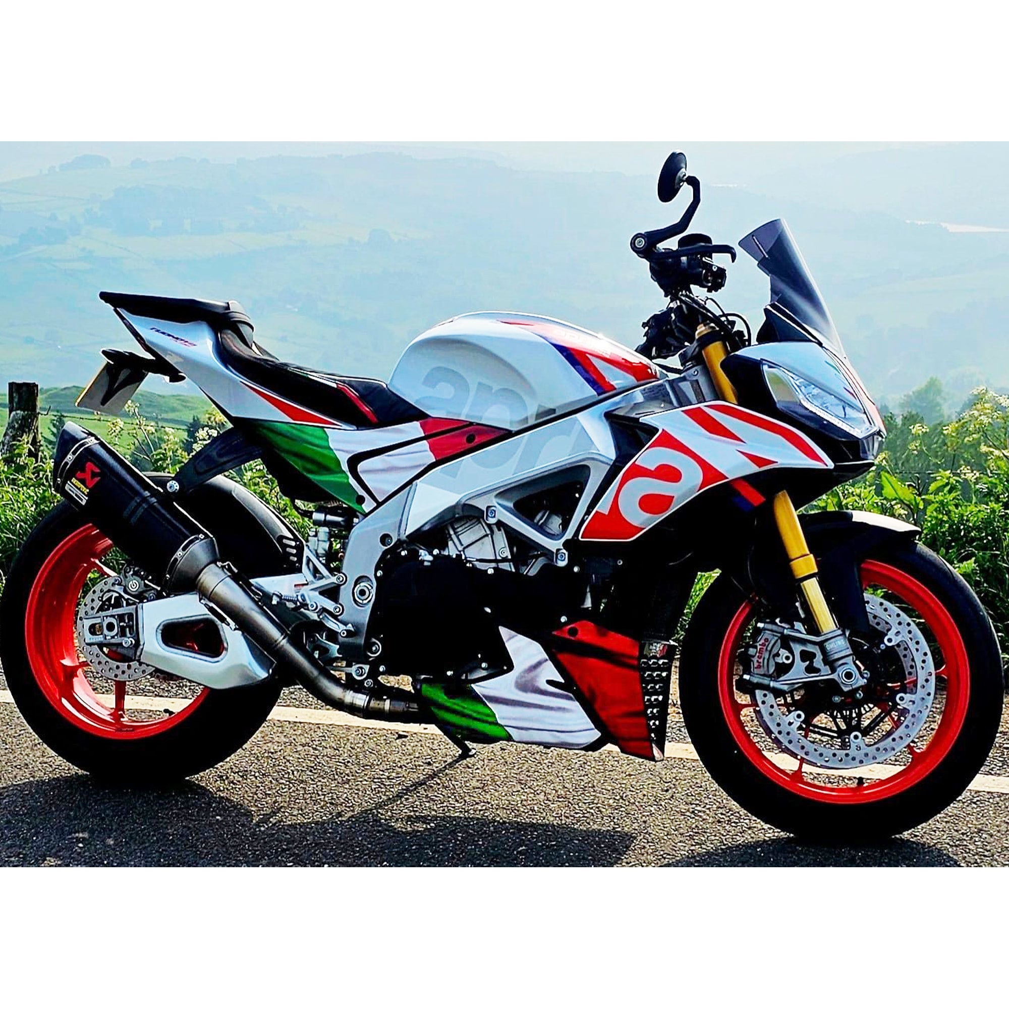 Aprilia tuono discount v4 1100 factory italian flag side & belly pan graphics decals new